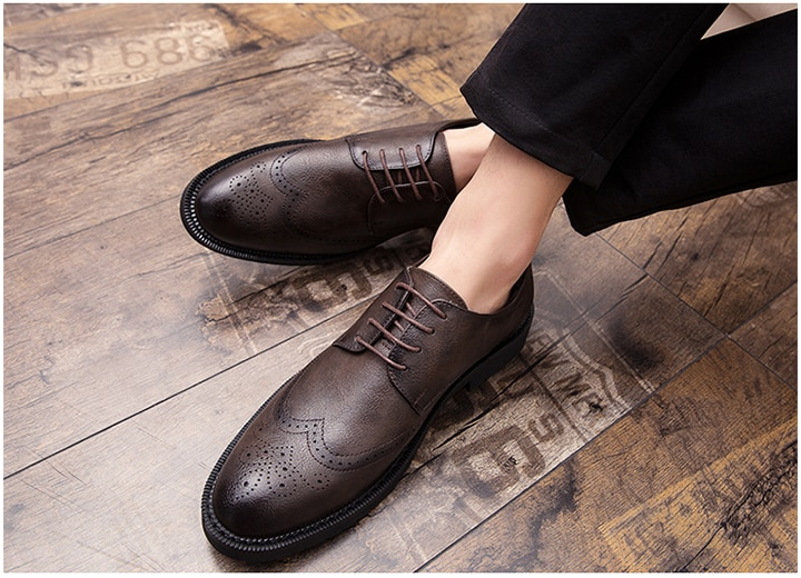 Men's British Carved Style Genuine Leather Shoes