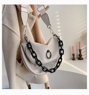 Elle Chain Bag & Handbags